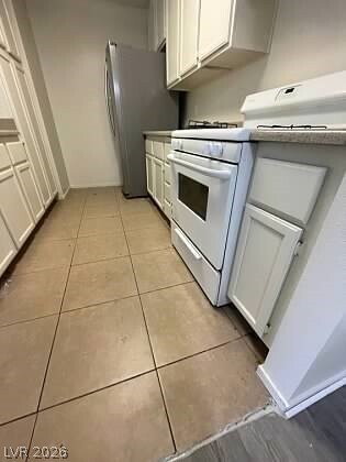 Building Photo - 4865 S Torrey Pines Dr