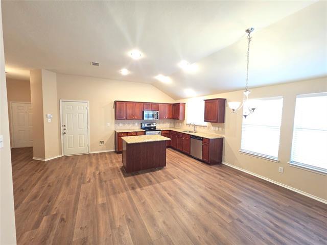 Building Photo - 3227 Yeltes