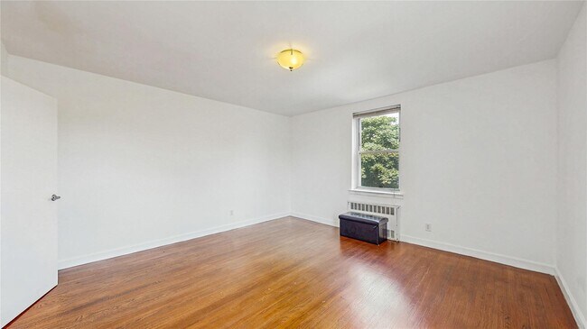 Building Photo - 10255 67th Dr