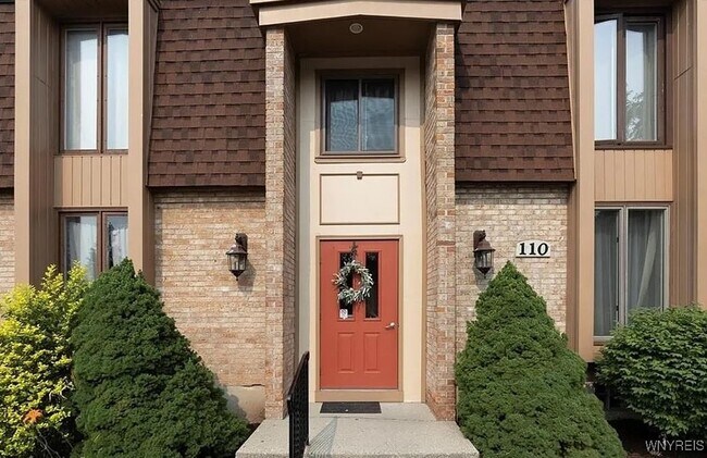 Primary Photo - 110 Groton Dr