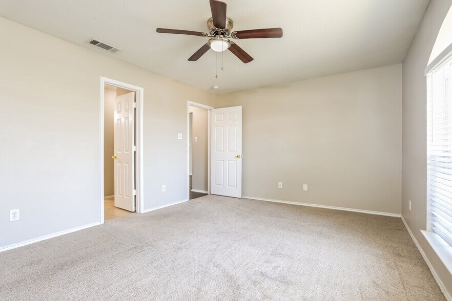 Building Photo - 1502 Killdee Ct
