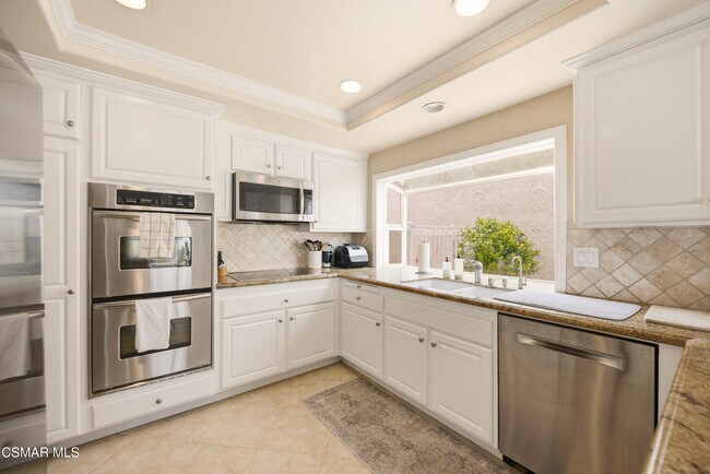 Building Photo - 2379 Leeward Cir