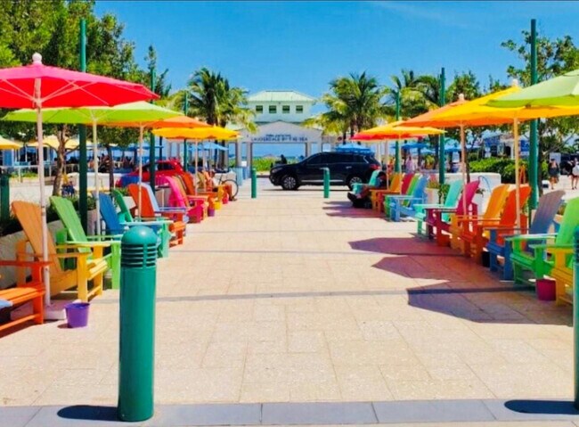 Building Photo - 229 E Commercial Blvd