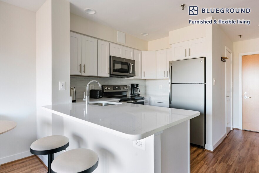 Building Photo - 2500 Clarendon Blvd