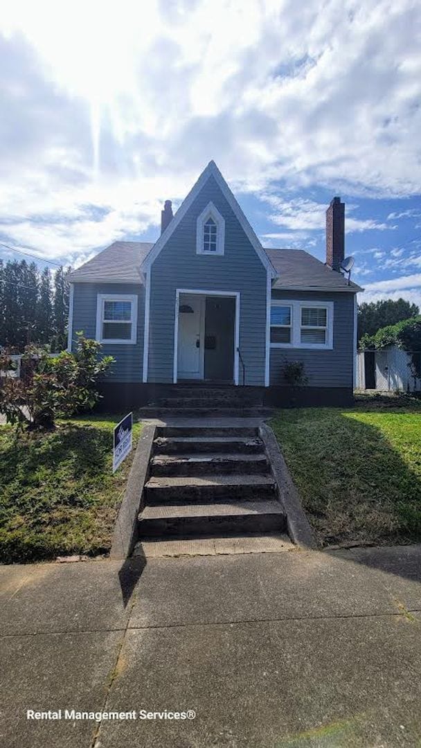 Building Photo - 2315 SE 66th Ave