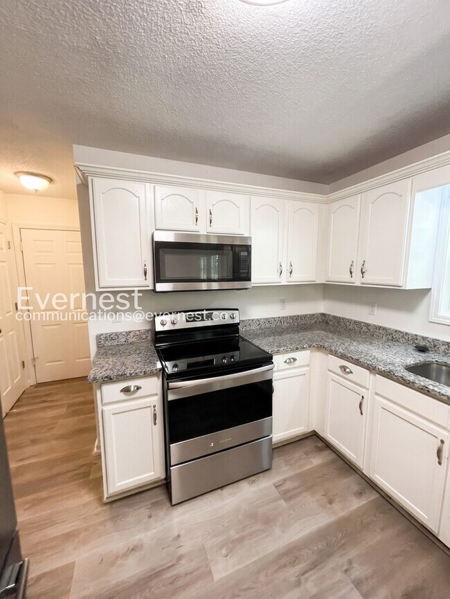 Building Photo - 2503 Elkmont Dr