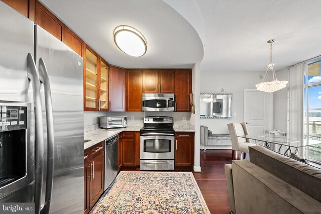 Building Photo - 157 Fleet St