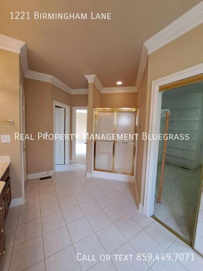 Building Photo - 1221 Birmingham Ln