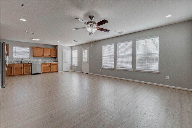 Building Photo - 11251 Wild Goose Dr