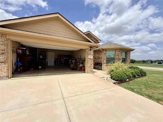 Building Photo - 520 Cantebury Park Ln