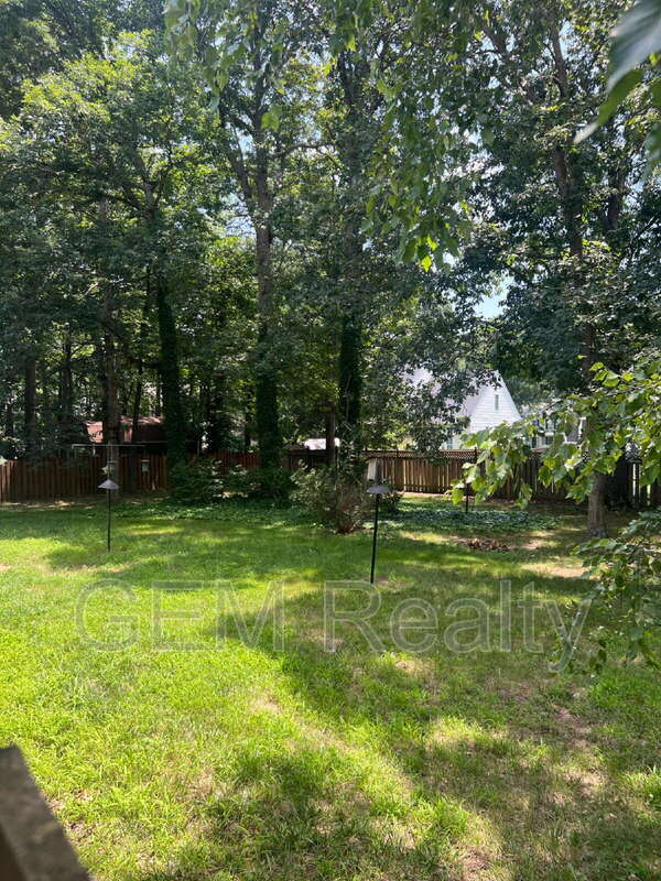 Building Photo - 6510 Marsh Ct