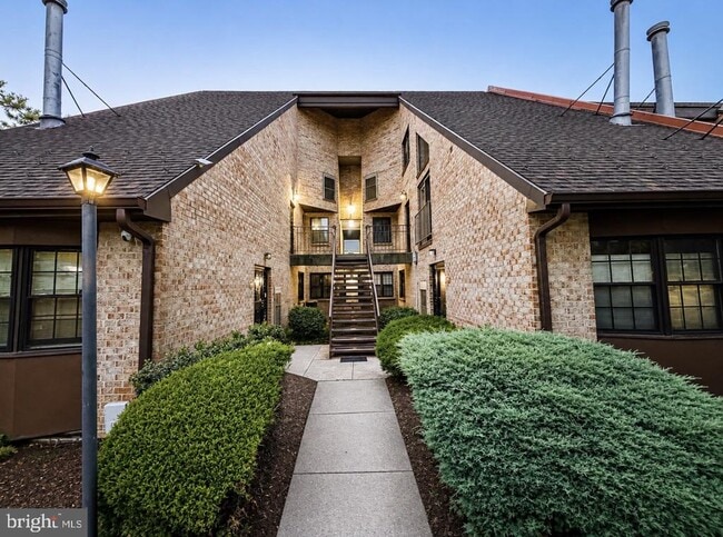 Building Photo - 3066 Pineview Ct NE