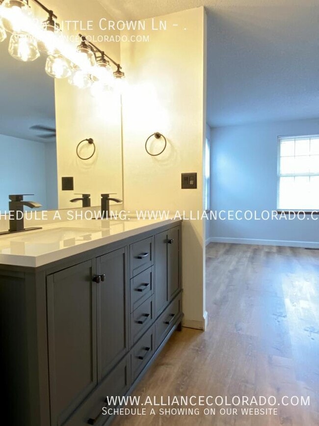Building Photo - 4125 Little Crown Ln