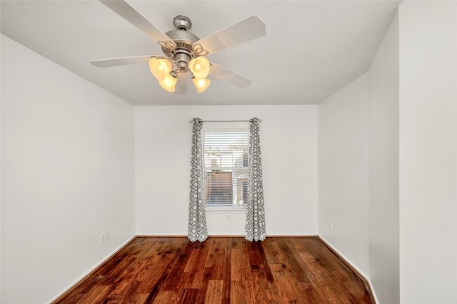 Building Photo - 1719 Redwing Bluff Dr