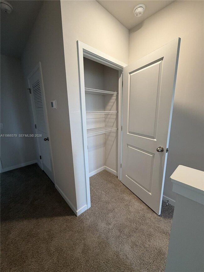 Building Photo - 8441 Everly Preserve Dr