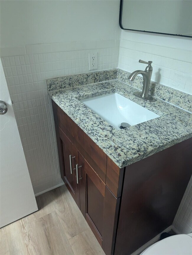 Building Photo - 5820 NW 17th Pl