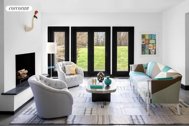 Building Photo - 141 S Fairview Ave