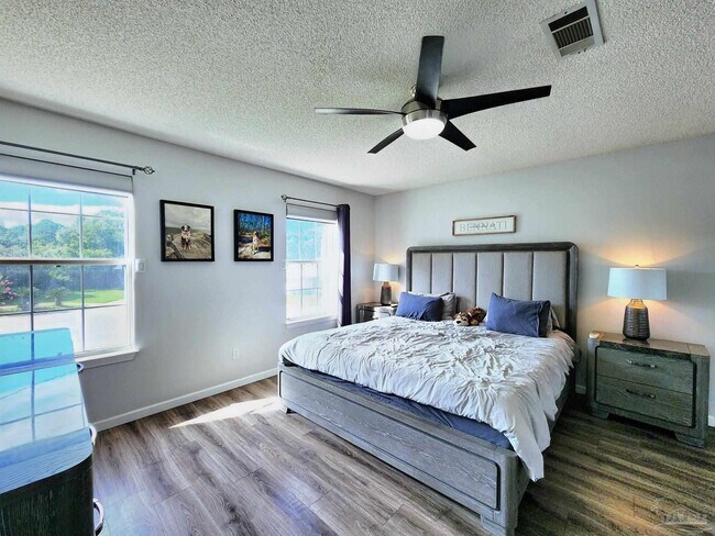 Building Photo - 589 Bobwhite Pl