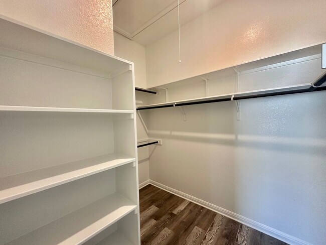 Building Photo - 3 Bed 2 Bath in Kyle Tx