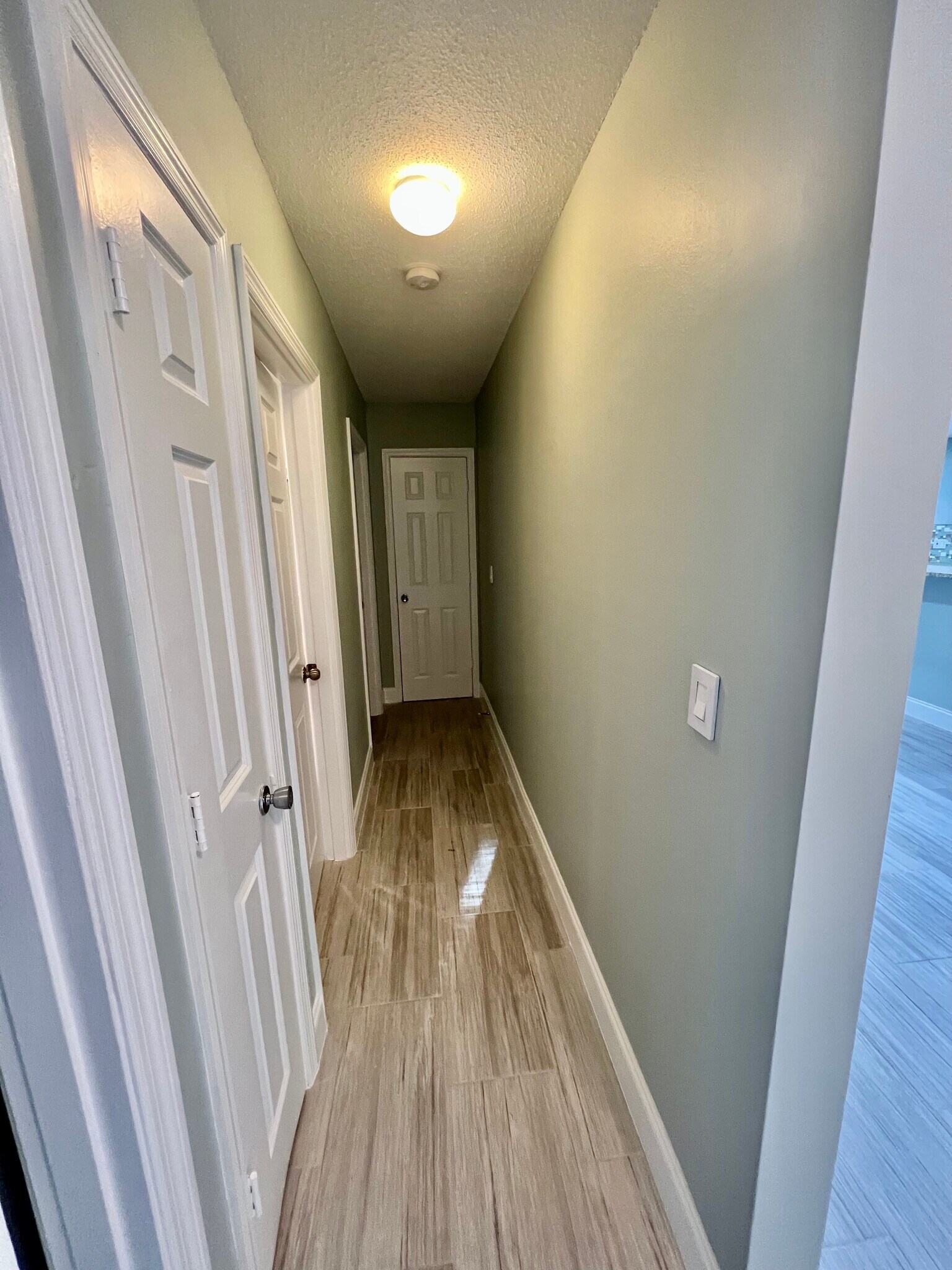 Building Photo - 627 Alligator Dr