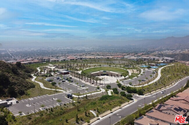 Building Photo - 20568 Edgewood Ct