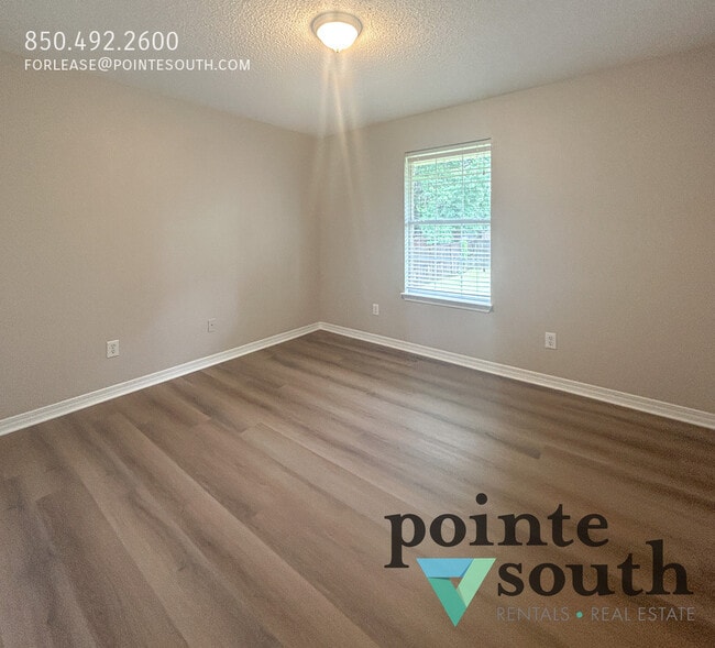 Building Photo - 11730 Madrone Ln
