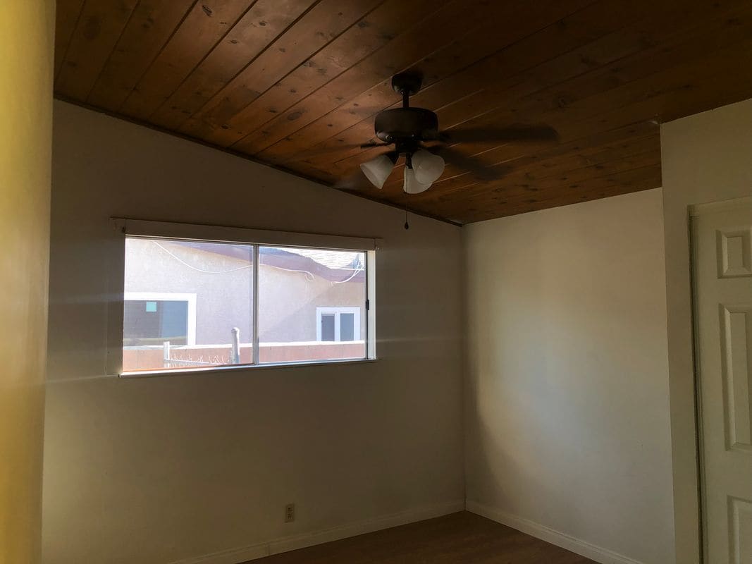 Building Photo - 526 S San Antonio Ave