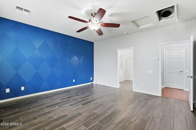 Building Photo - 3546 E Ivanhoe St
