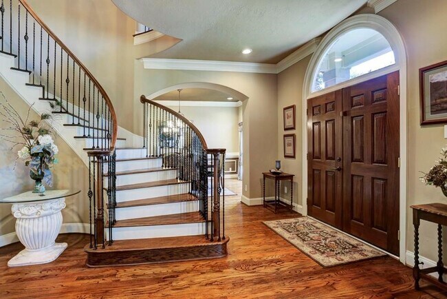 Building Photo - 5031 Cheena Dr