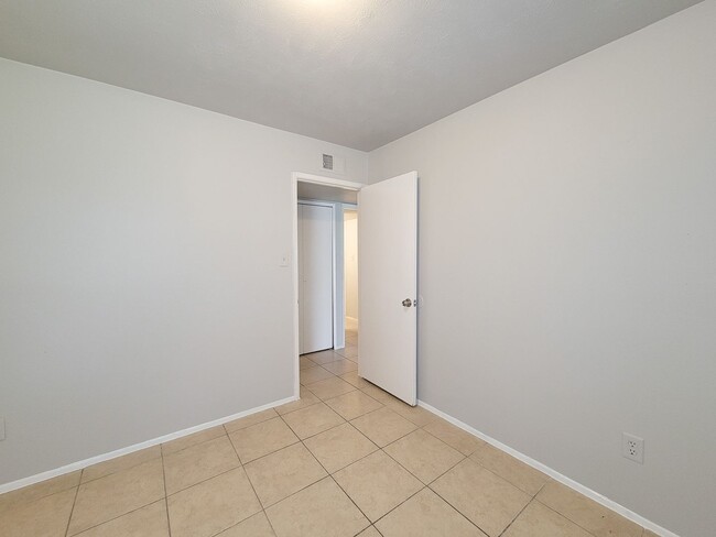 Building Photo - NICE 3 BEDROOM 1 BATH LEASE HOME IN RANCH COUNTRY HOCKLEY, TEXAS