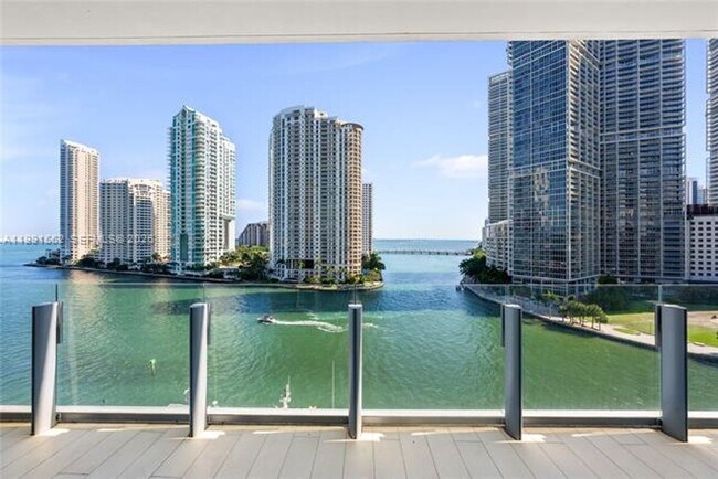 Building Photo - 300 Biscayne Blvd Way