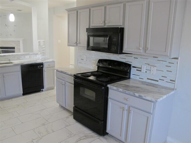 Building Photo - 3401 Pioneer Crossing Dr