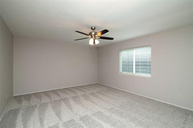 Building Photo - 524 White Oak St