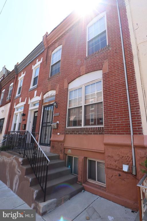 Building Photo - 1818 S 18th St