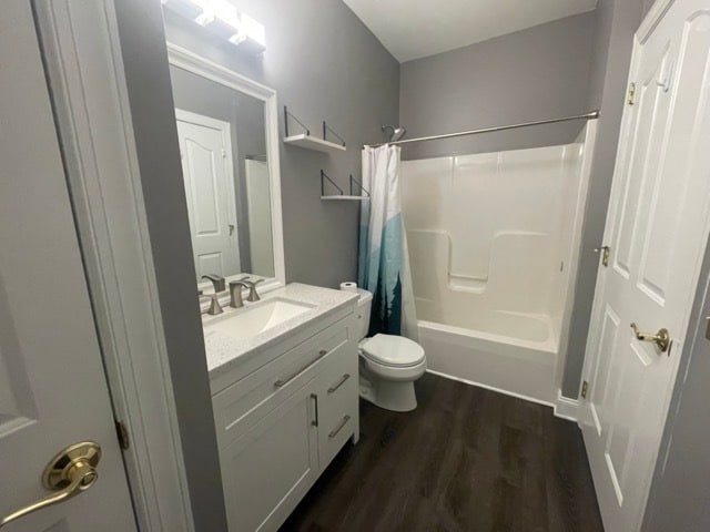 Main Bathroom - 1324 W Chester Pike