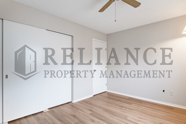 Building Photo - 913 N Wilbur Ln