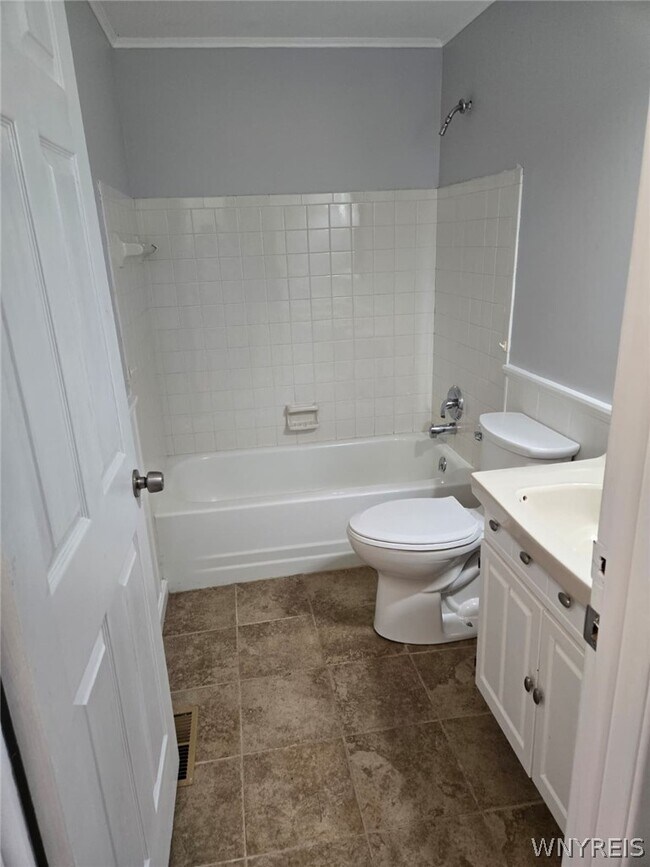 Building Photo - 1283 Peppertree Dr