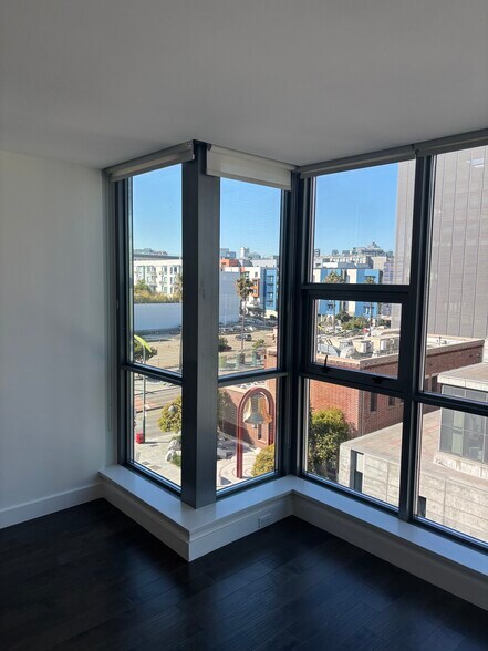 Building Photo - 435 China Basin St