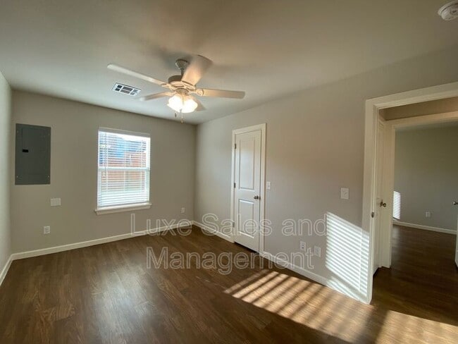 Building Photo - 11319 Breckenridge Ln