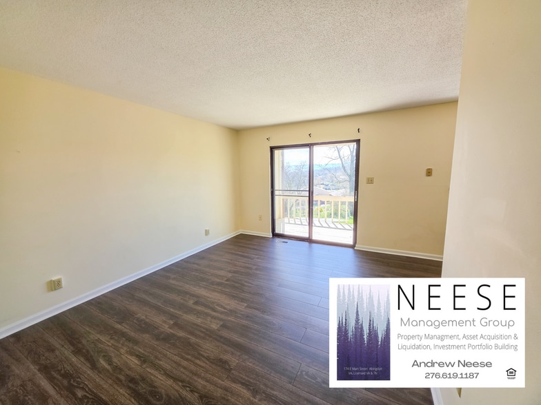 Building Photo - 100 Ivy Ln