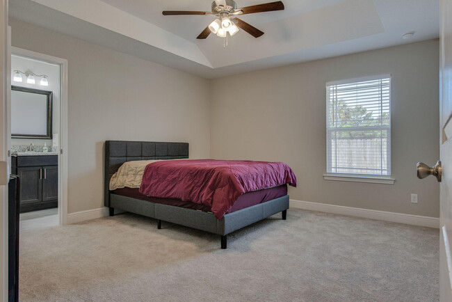 Building Photo - 2081 Bella Breeze Ct