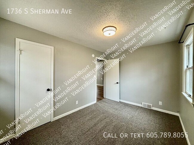 Building Photo - 1736 S Sherman Ave
