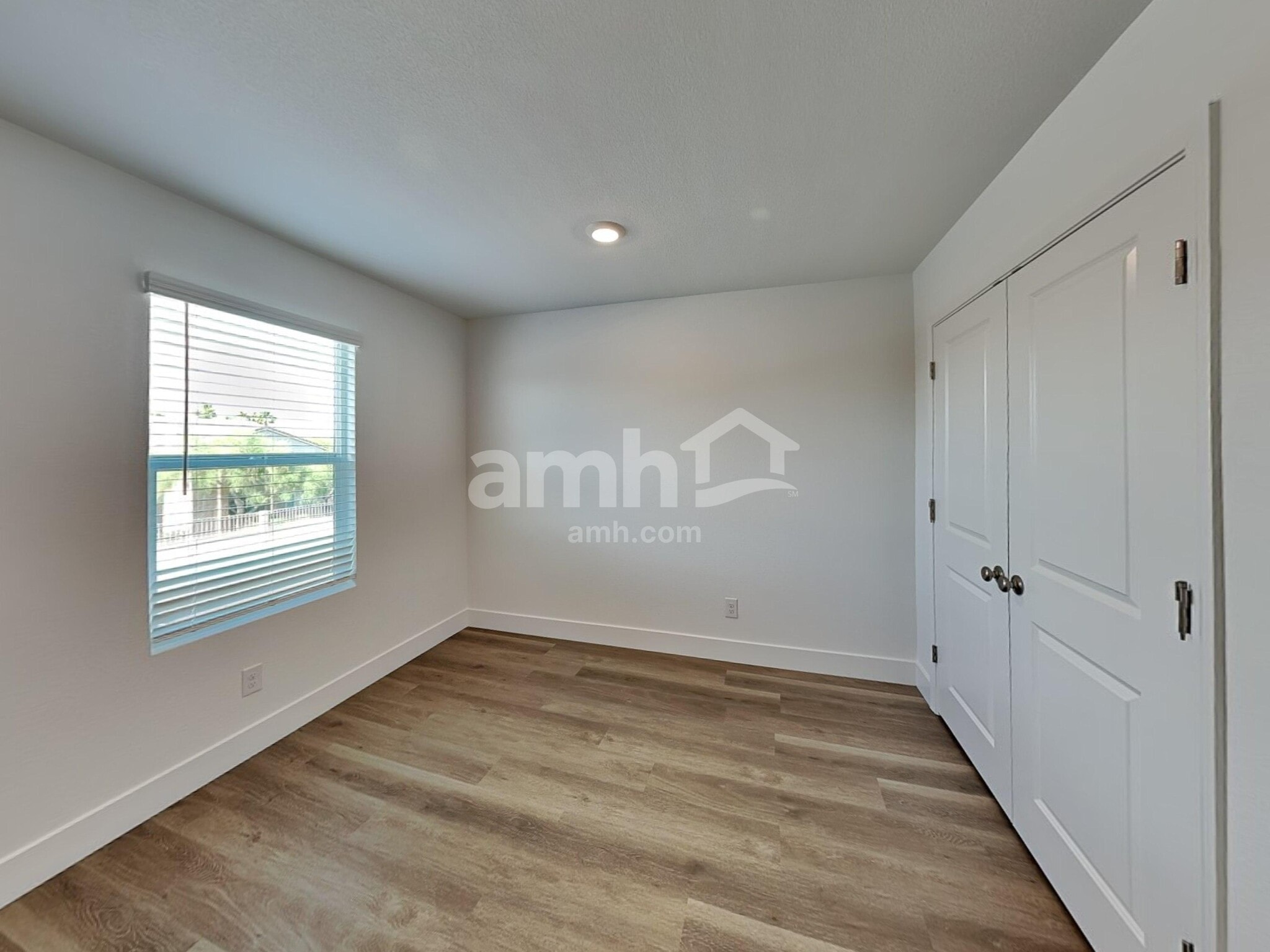 Building Photo - 10343 Bee Balm St