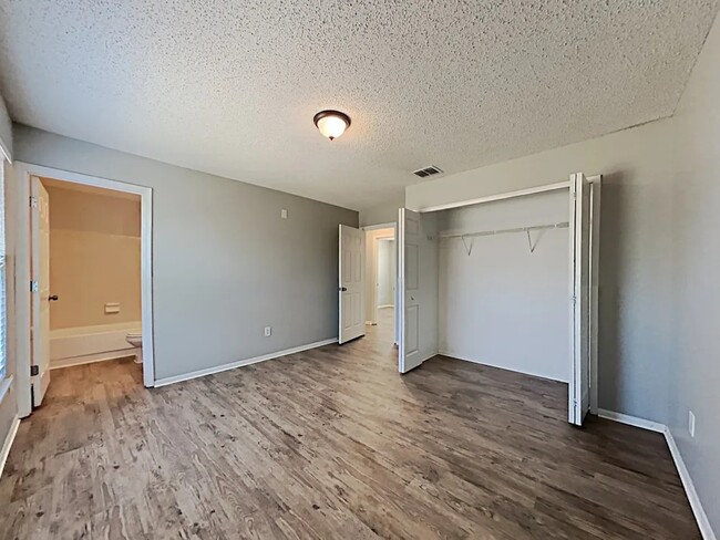 Building Photo - 5956 Chevelle Dr