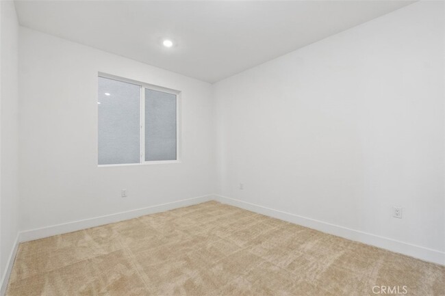 Building Photo - 125 Seep