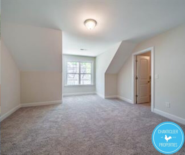 Building Photo - 605 Chapel Ridge Dr