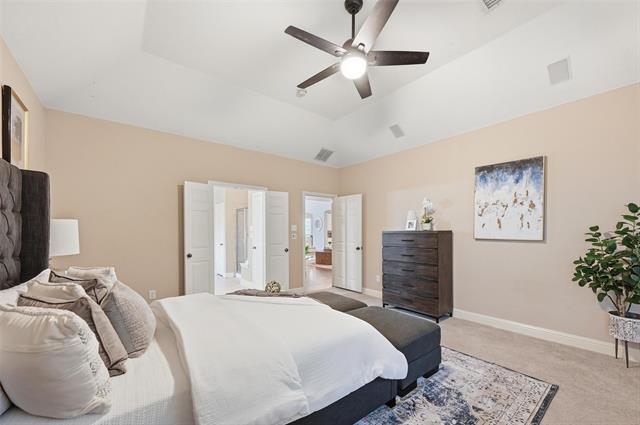 Building Photo - 2085 Club Lake Cir