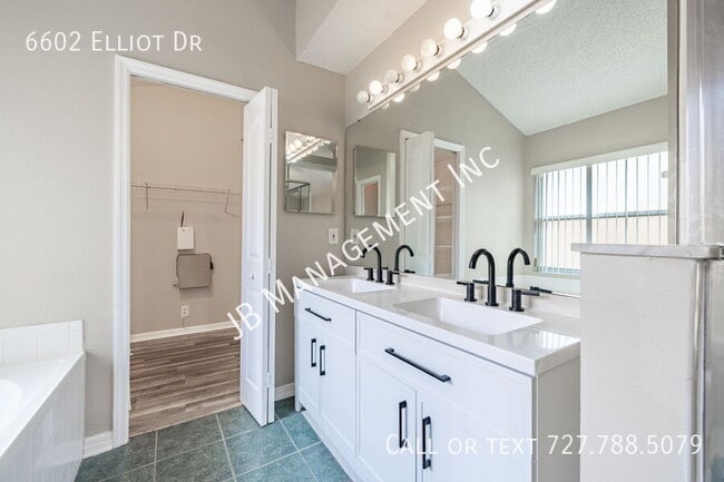 Building Photo - 6602 Elliot Dr
