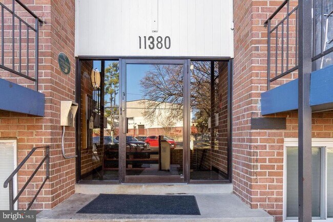 Building Photo - 11380 Cherry Hill Rd