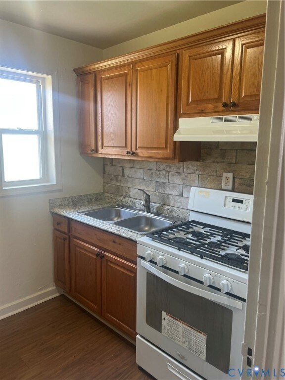 Building Photo - 608 Monticello Dr